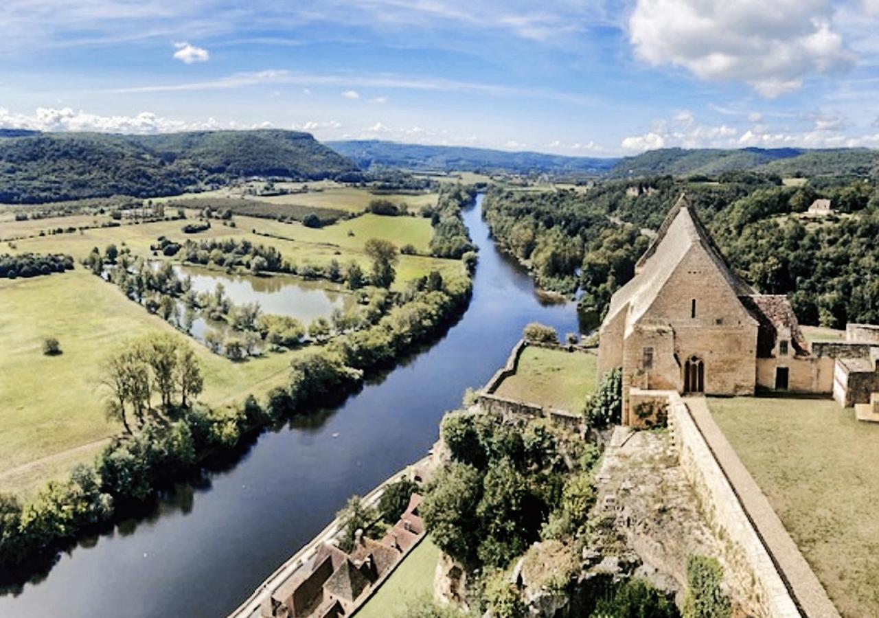 Au Coeur De Beynac, Une Maison De Caractere Avec Jardin Terrasse Exterior photo