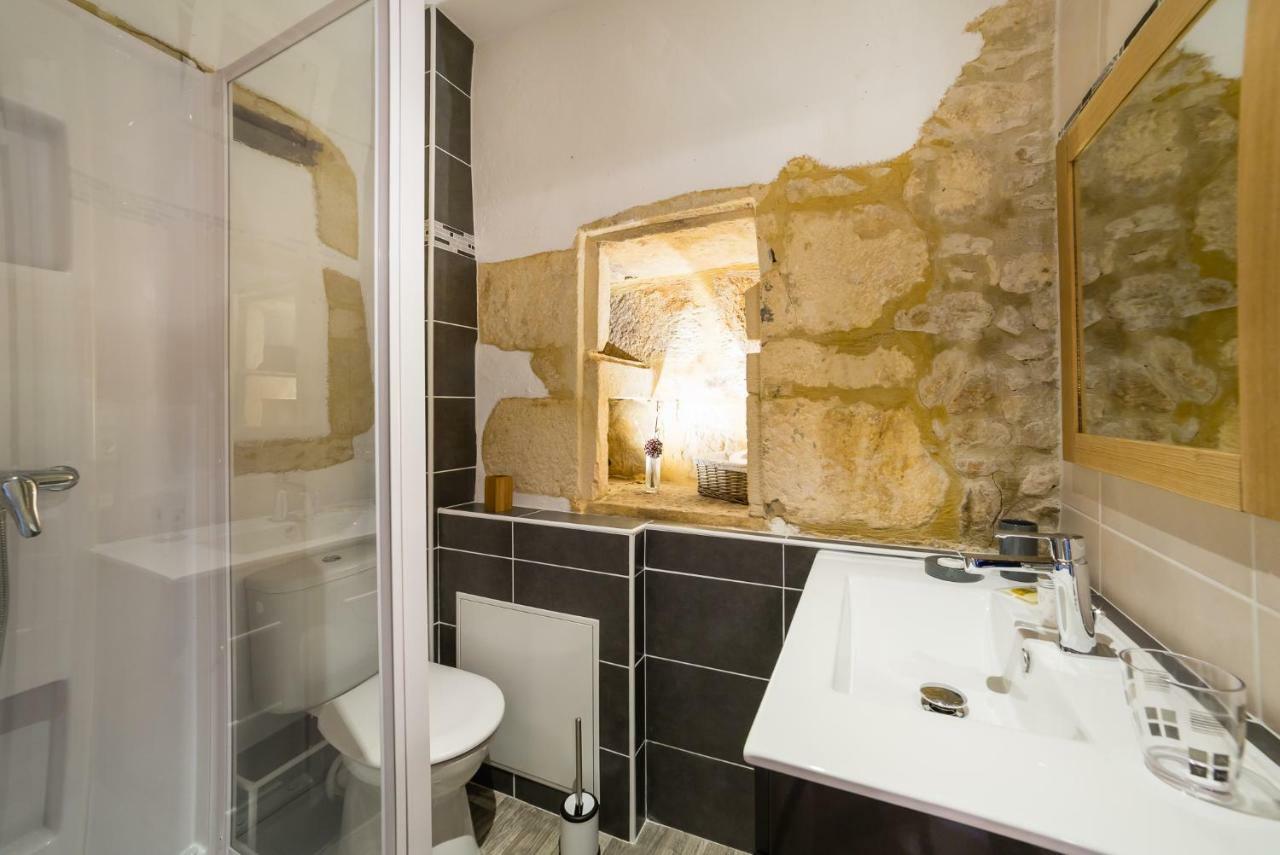 Au Coeur De Beynac, Une Maison De Caractere Avec Jardin Terrasse Exterior photo